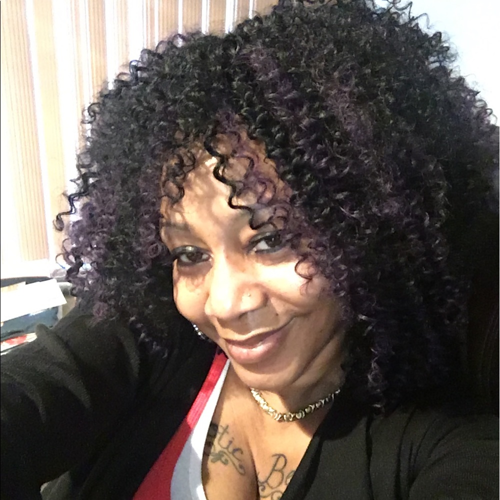 Meet your Posher, Neshajewellz