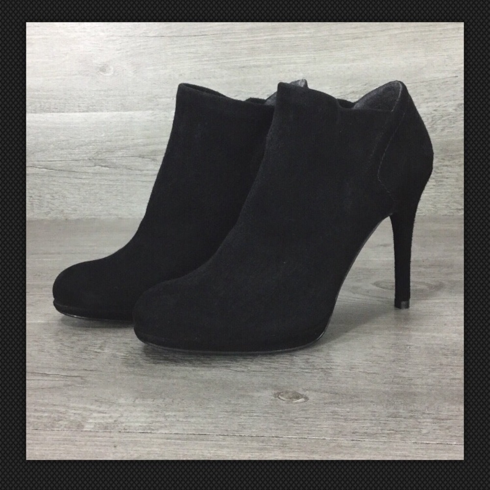 Stuart Weitzman Suede Ankle Boots 7