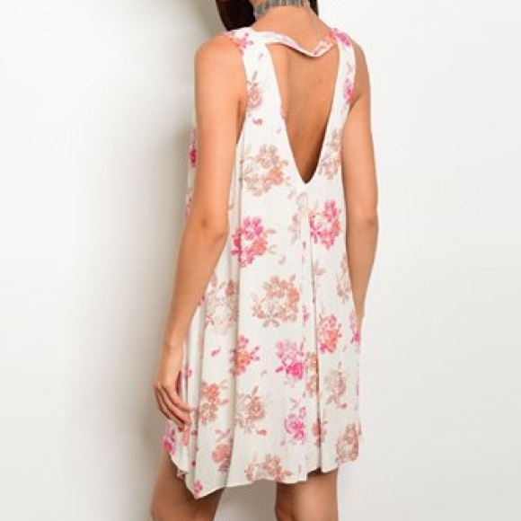3 for $20 🚨Sleeveless Ivory Floral Tunic Dress - Picture 4 of 5