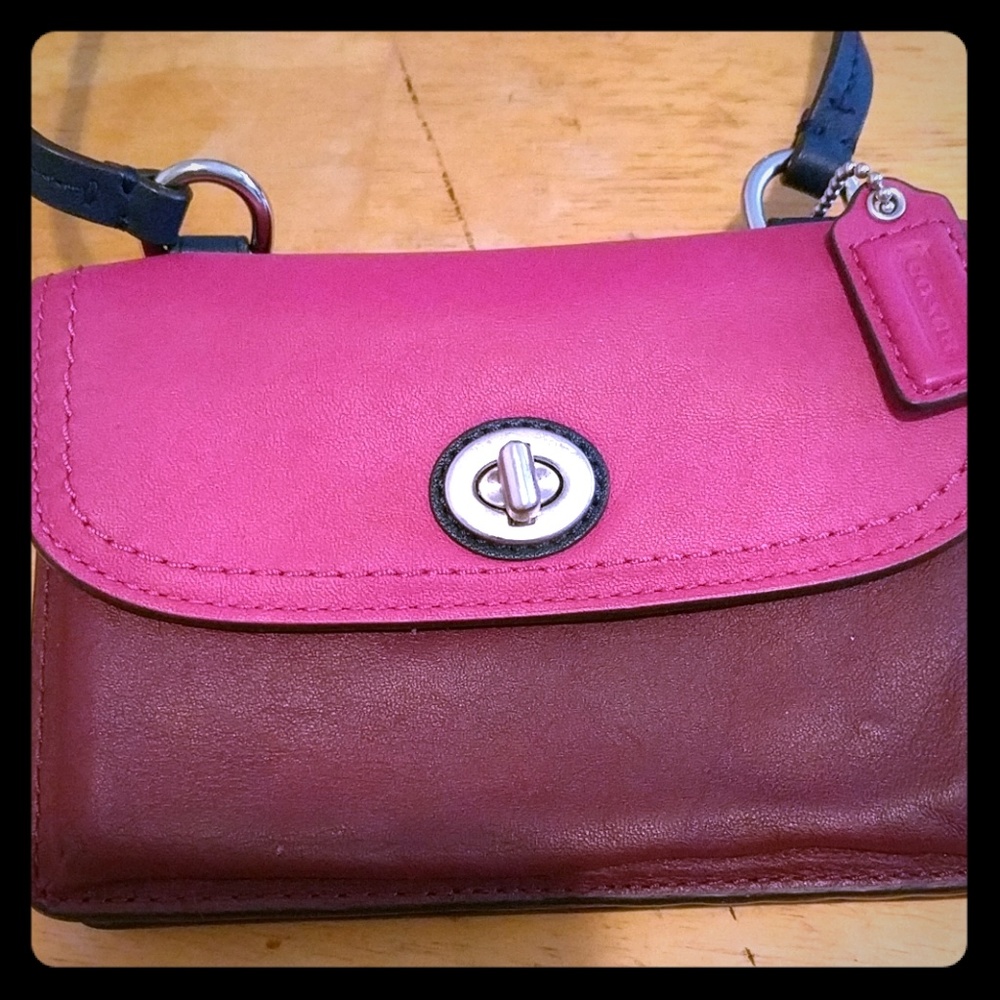 Small Coach crossbody