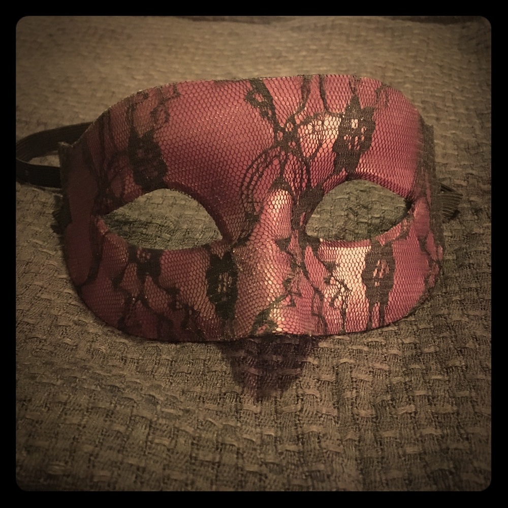 Masquerade Mask 🎭