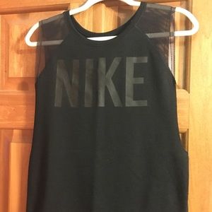 nike muscle tank