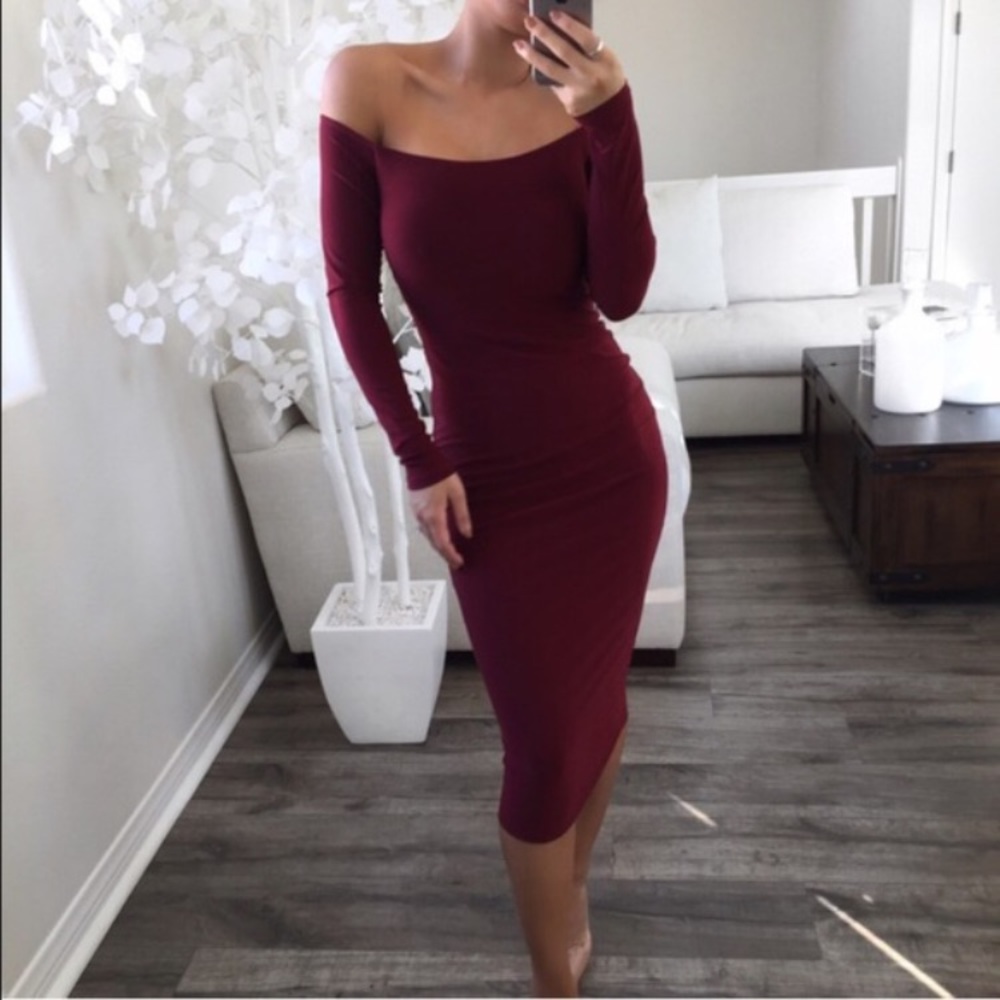 Ekattire Long Sleeve Maroon Midi Dress NWT