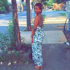 Floral print back less romper