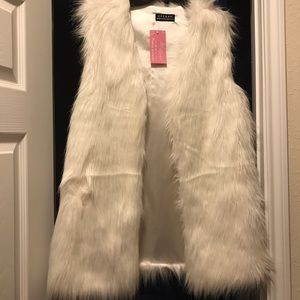 Fur vest