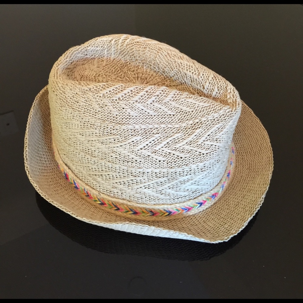 ICING Fedora beige straw hat with woven design.