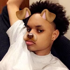 Meet your Posher, Dominiç