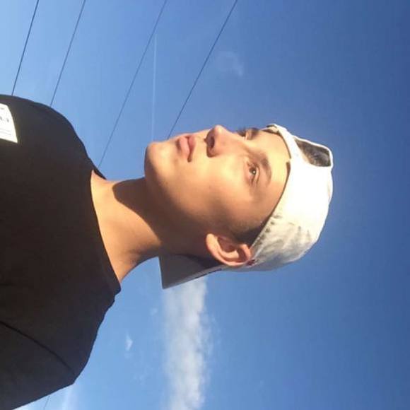 Meet your Posher, Jonathan - Picture 1 of 1