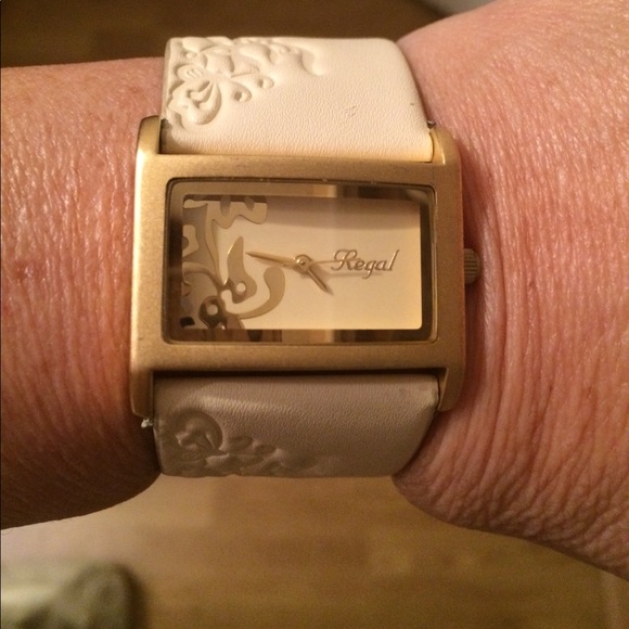 Regal Sweden Beige and Gold color Wristwatch main image 8