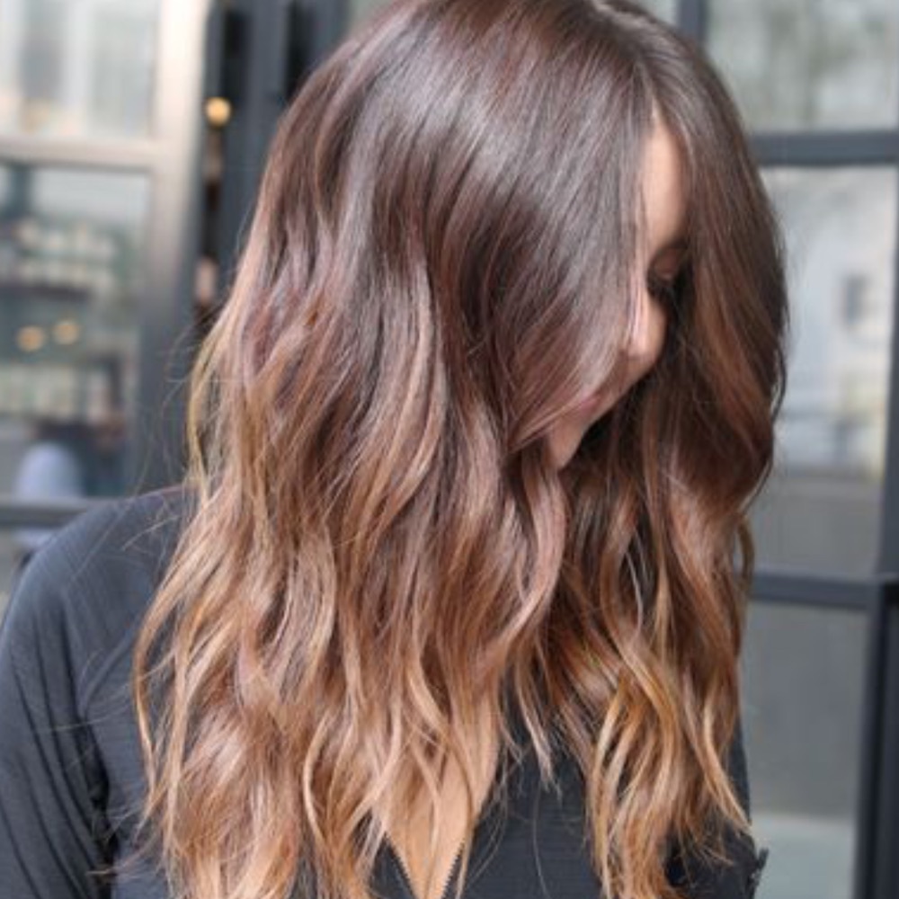 Meet your Posher, Dena