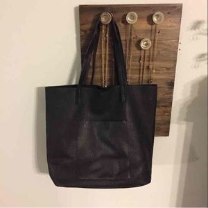Street level black tote