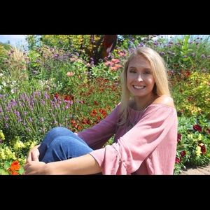 Meet your Posher, Rachel