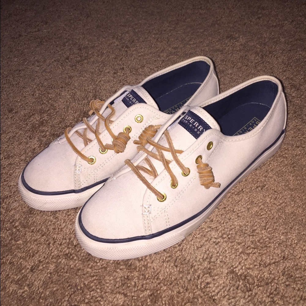 Sperry Sneakers