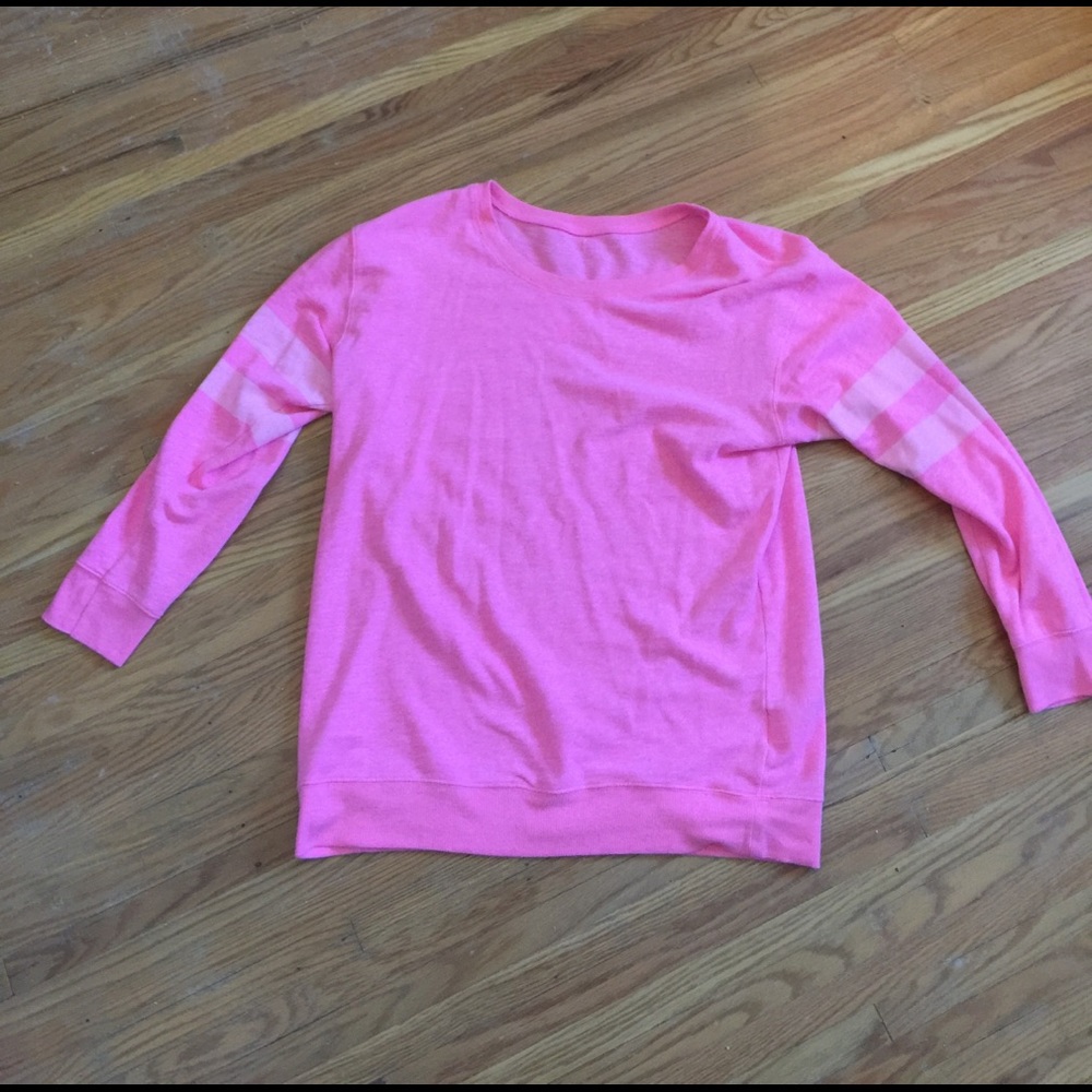 Pink crew neck sweatshirt