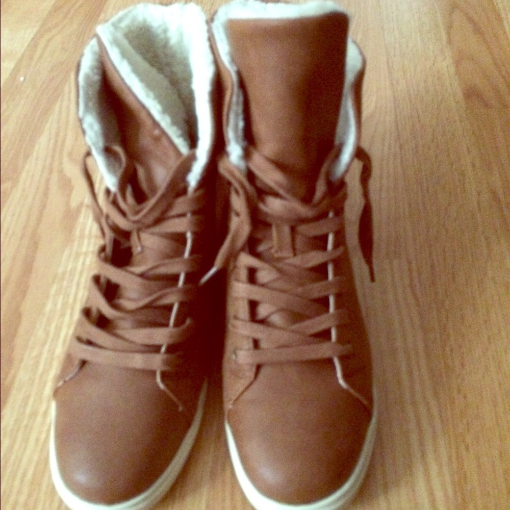 Brand new brownish booties
