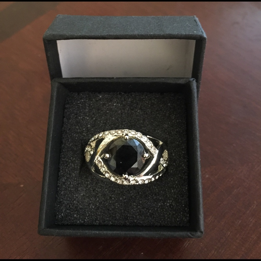 Beautiful elegant ring for her