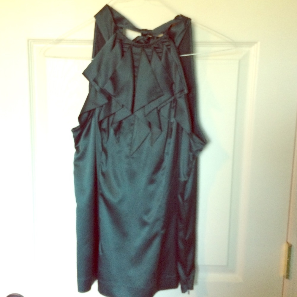 Beautiful dark emerald green silky top NWOT
