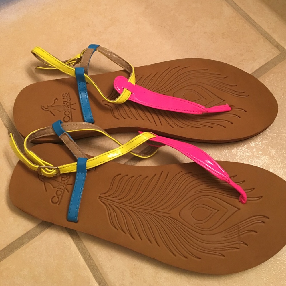 Multicolor sandals