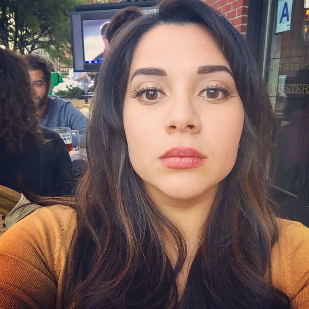 Meet your Posher, Reina