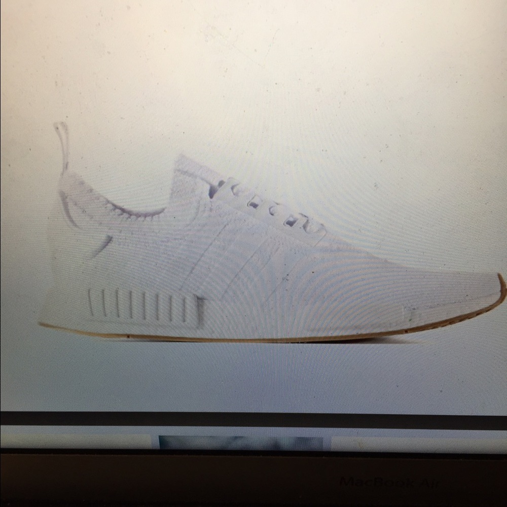 Nmd R1 primeknit shoes