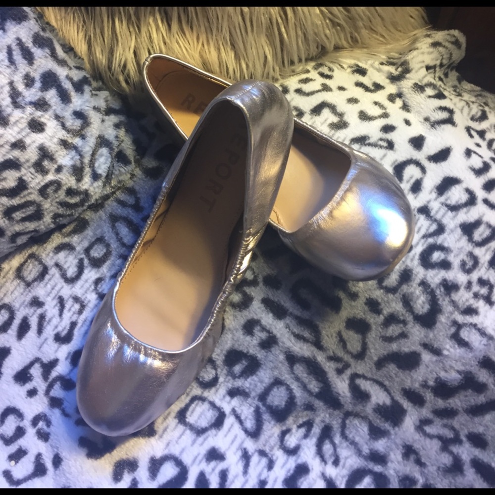 Gold ballet flats size US 6.5