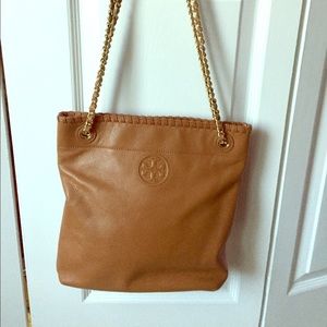 Tory Burch Crossbody Swingpack - like new!