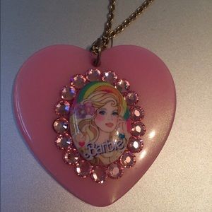 Barbie Tarina Tarantino 16 inch necklace