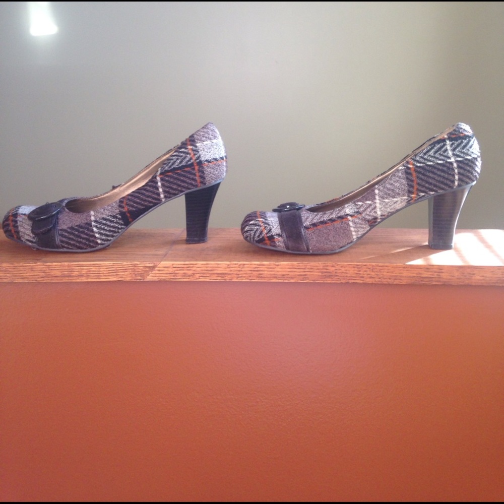 Plaid business high heels