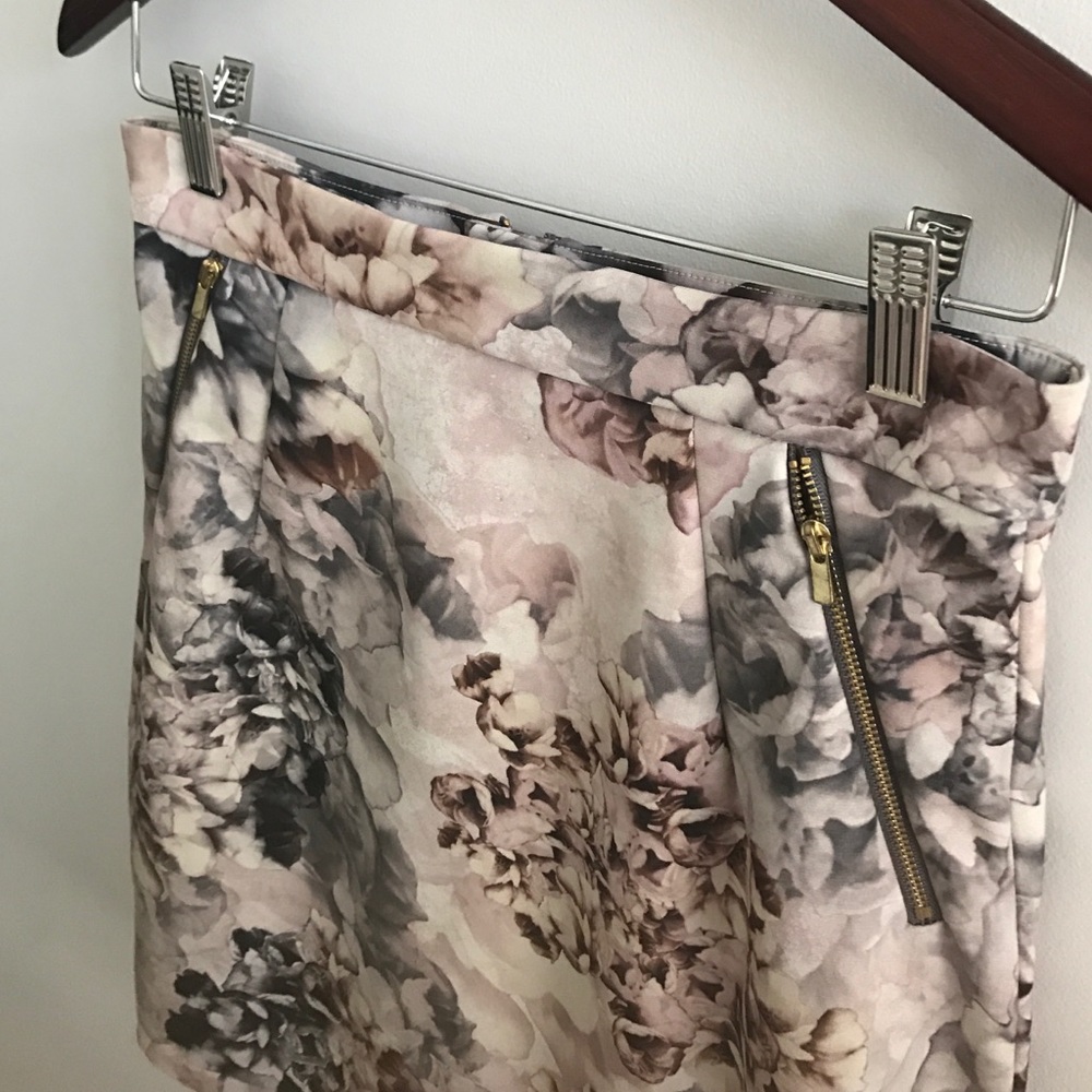 H&M pencil skirt