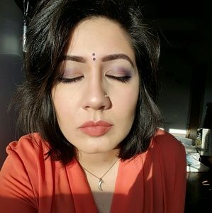 Meet your Posher, Manju