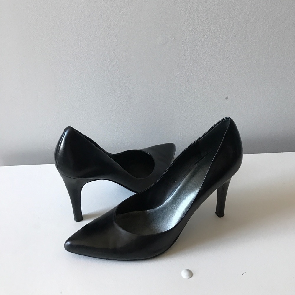 Nine West black high heels size 8