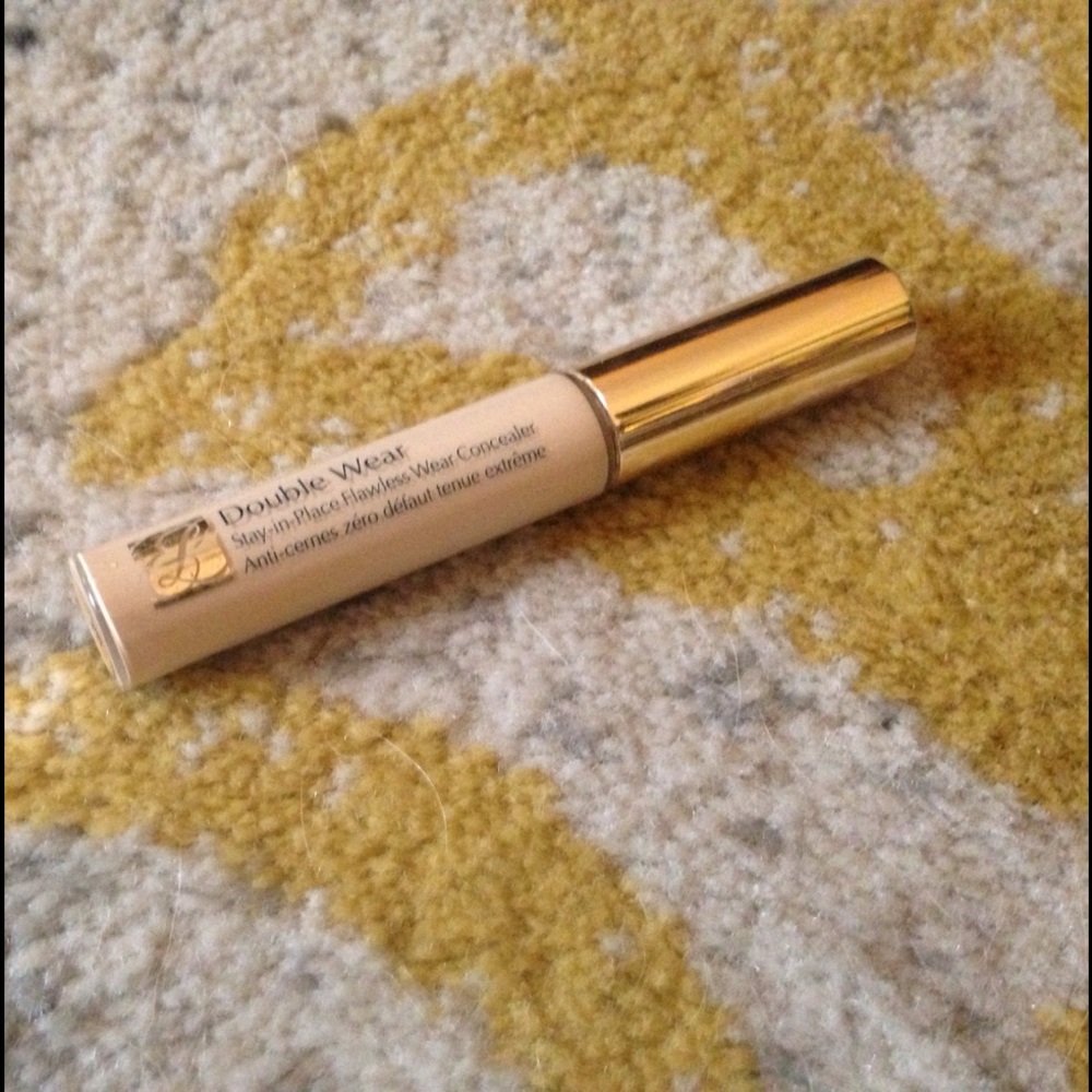 Estée Lauder Double Wear Concealer in Warm Light