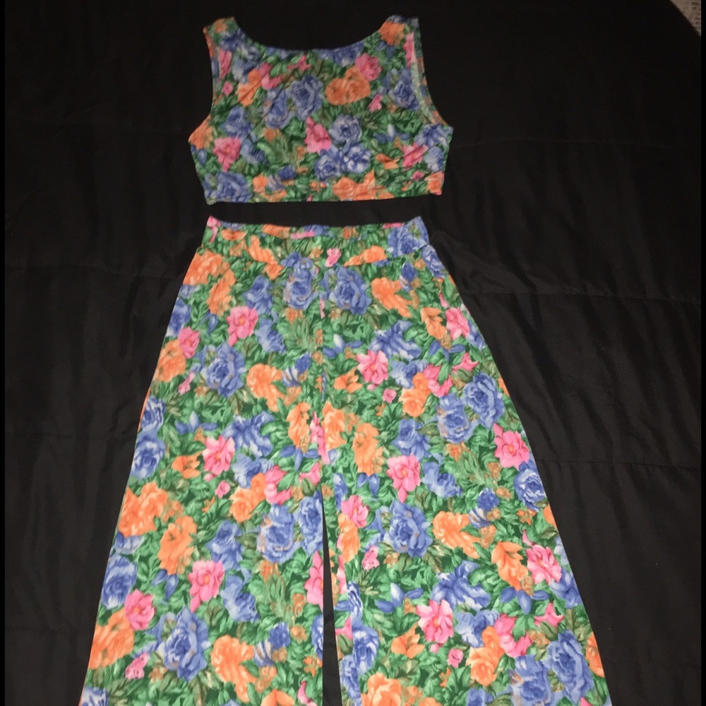Floral two piece wide leg and crop top
