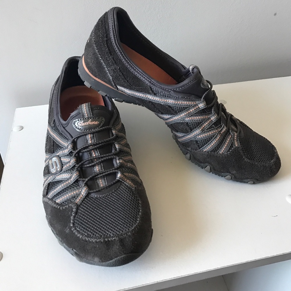 Women's Skechers size 9