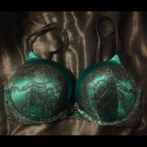 Victoria Secret Very Sexy Plunge Bra Size 34C