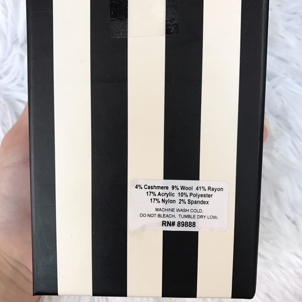 🎀NIB Kate Spade Cashmere Blend Socks🎀 - Picture 3 of 5