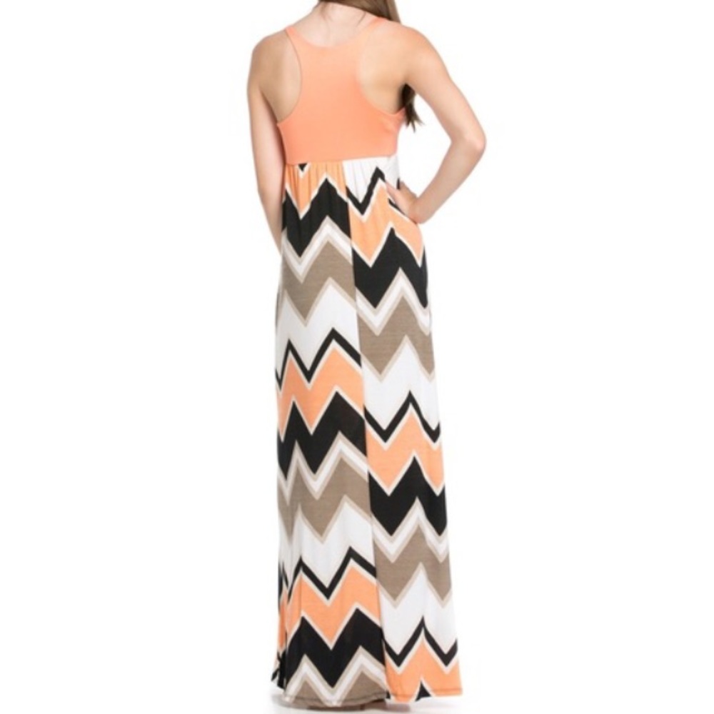 🎀sale🎀chevron print maxi dress - Picture 3 of 3