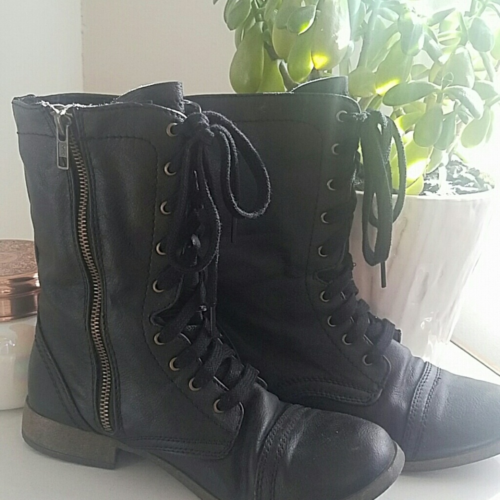 Trendy Black combat boots