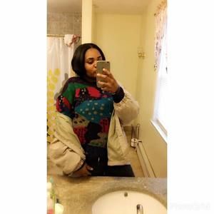 Meet your Posher, Dayana