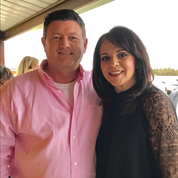 Meet your Posher, Liz - Picture 2 of 2