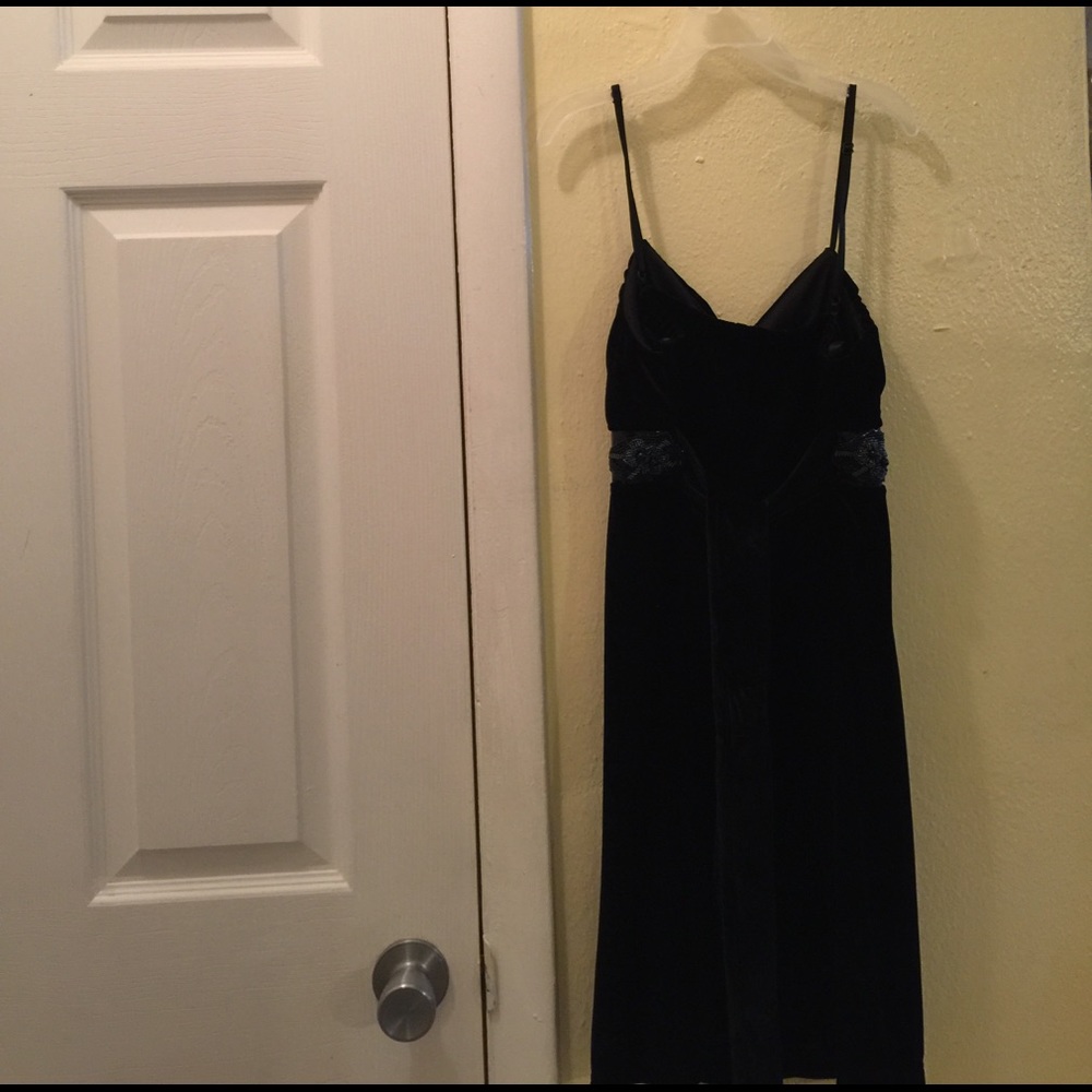 String dress - Picture 2 of 2