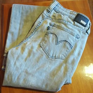 Levi's denim curve  Sz 29