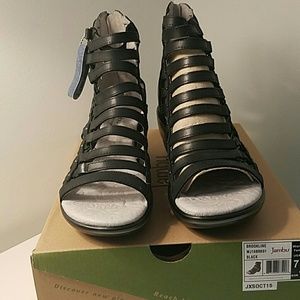 Jambu Brookline size 7.5 New in Box
