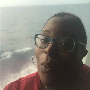 Meet your Posher, Sonya