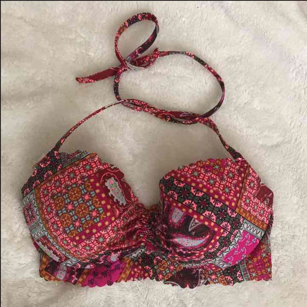 Get away halter swim top