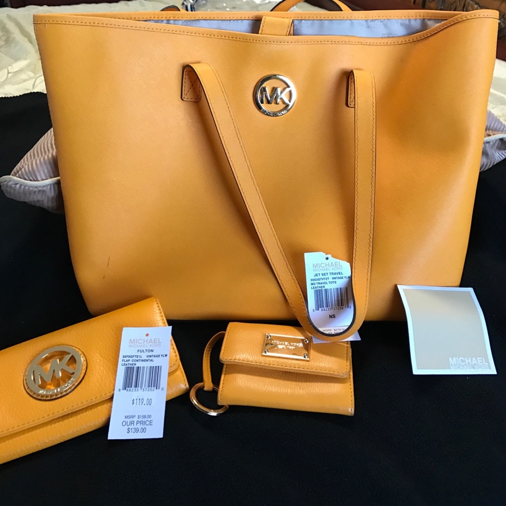 Michael Kors Jet Set travel bag & accessories