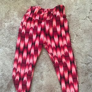 Lularoe Valentine's leggings OS