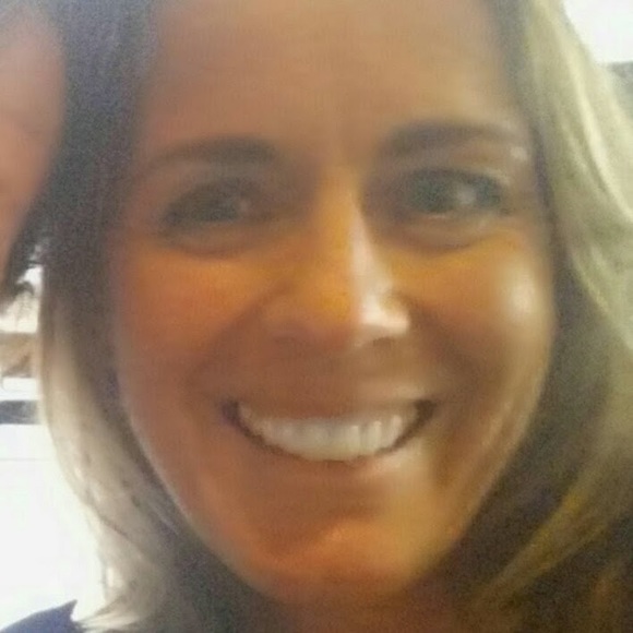 Meet your Posher, Michelle - Picture 1 of 1