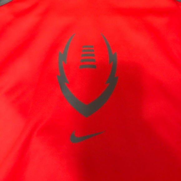 Nike therma-fit hoodie - Picture 2 of 4