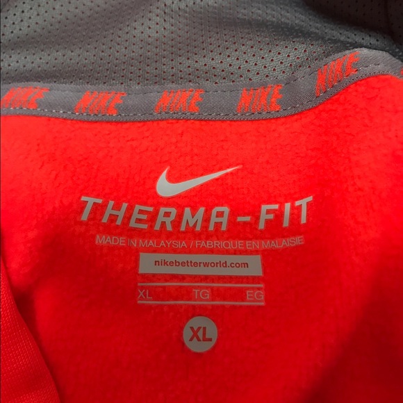 Nike therma-fit hoodie - Picture 4 of 4
